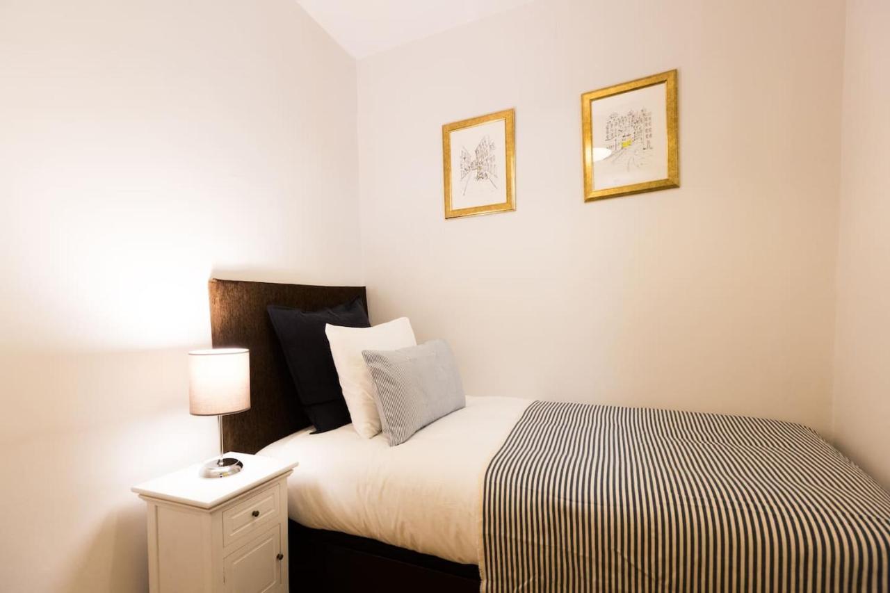Appartement Ola - Rato Iii