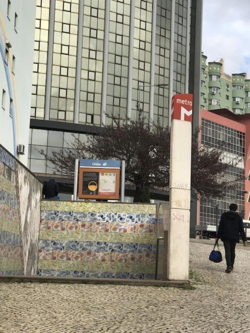 Cozy 3 Bedroom In Front Of The Subway Appartement *