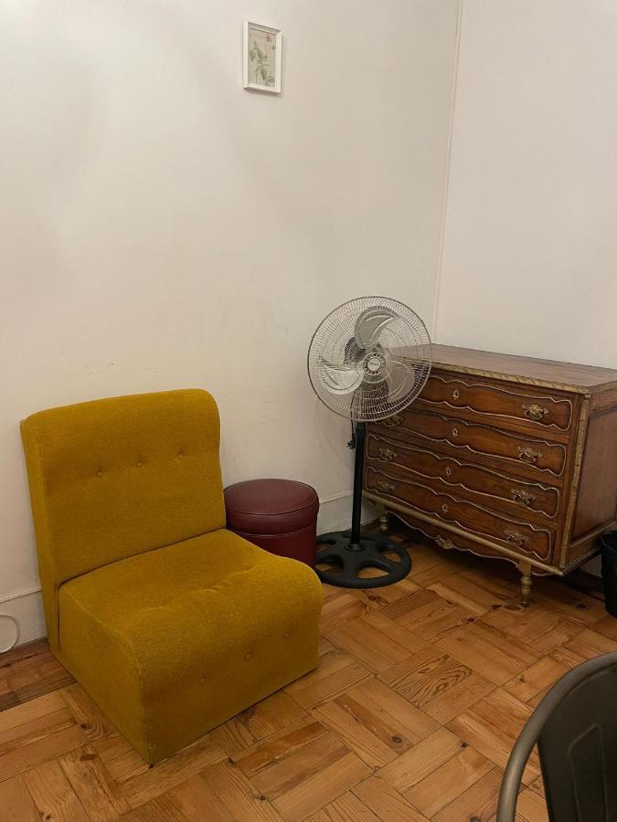 Bordeaux M1 R3 - & Comfortable Double With Private Patio & Shared Bathroom Guest house *