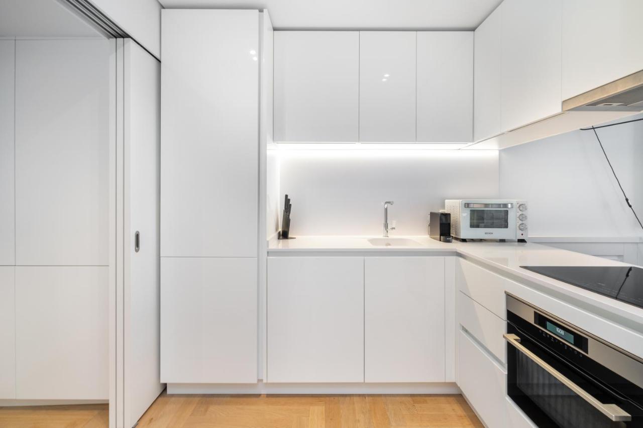 Whome The Boulevard Prime Location With Ac & Elevator * Lisbon