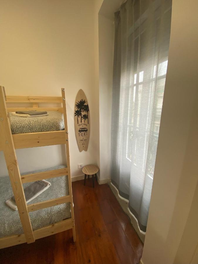 Pedro Surf Shelter