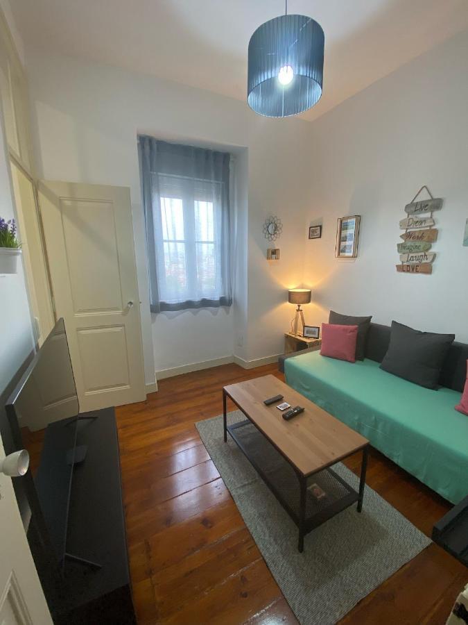 Pedro Surf Shelter Apartment *