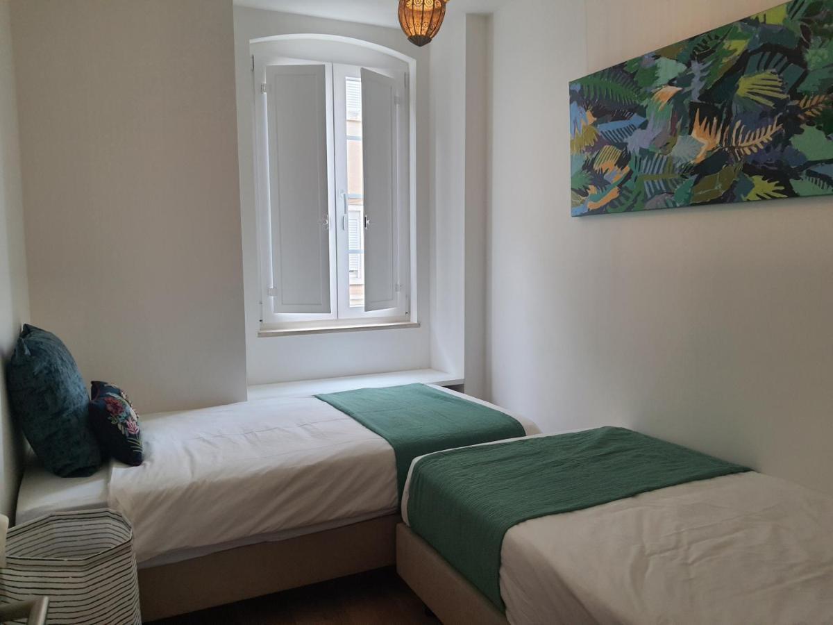 Appartement Exotic Fusion: Coffee & Radio