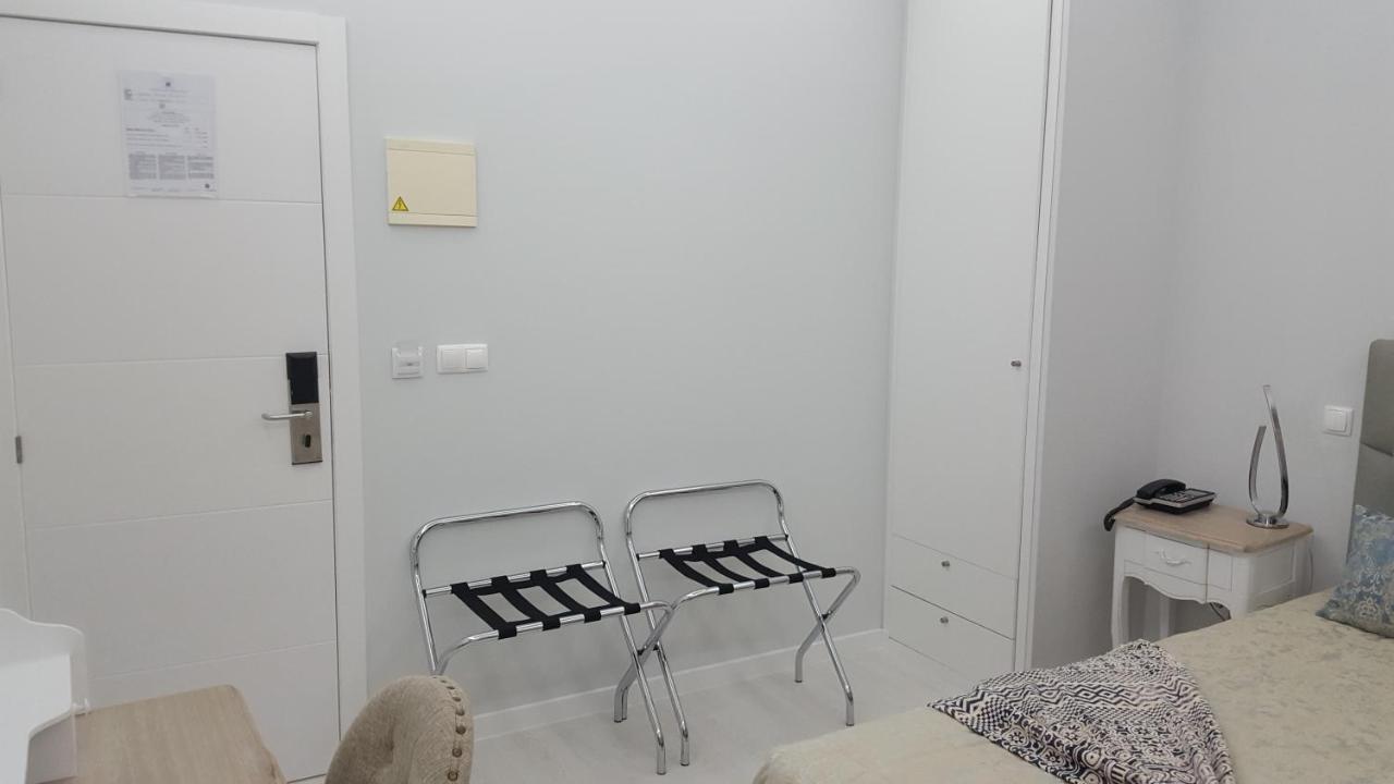 Grande Pensao Residencial Alcobia * Lisboa