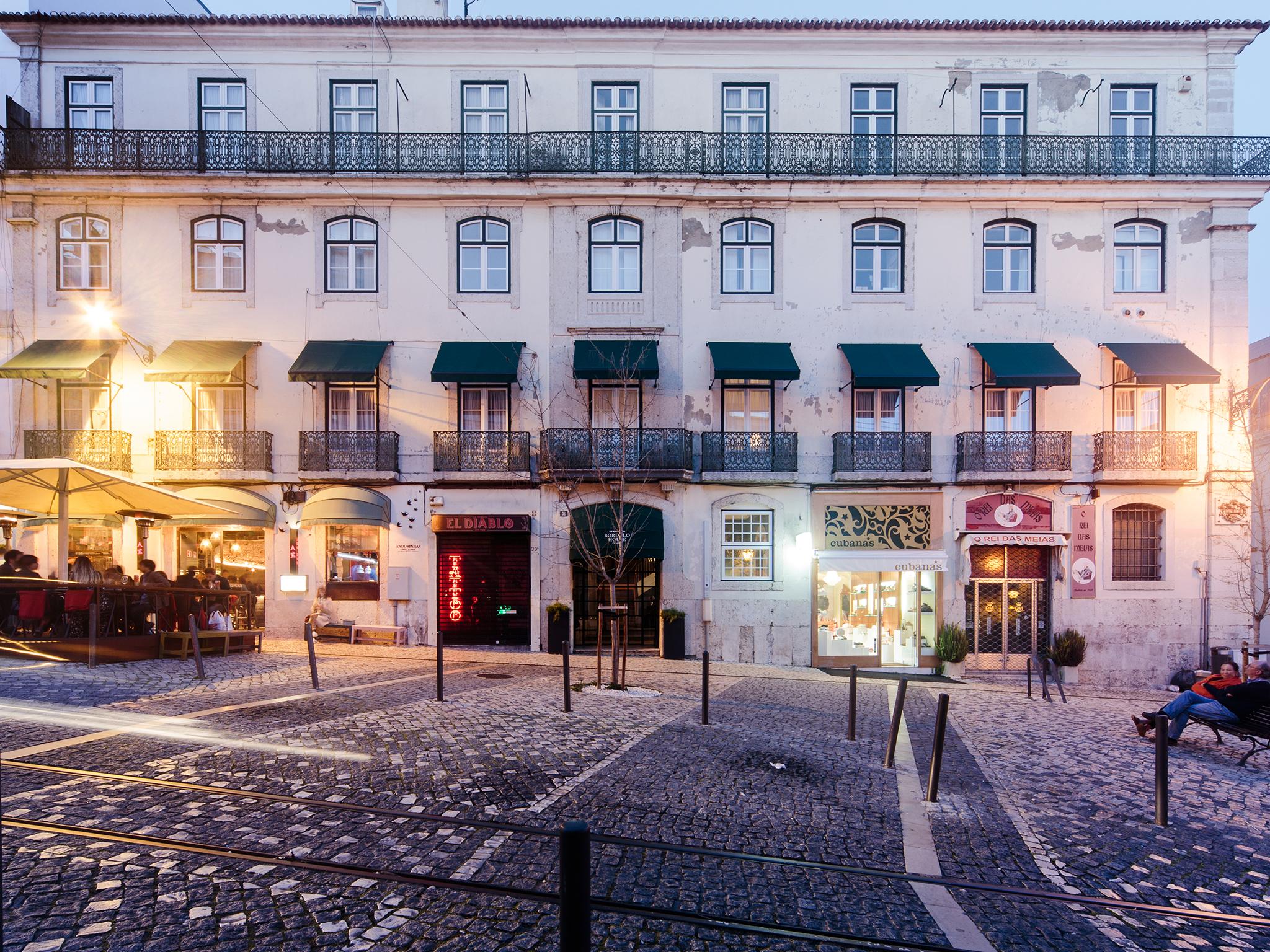 Alojamento de Acomodação e Pequeno-almoço Dear - Bordalo Palace Chiado