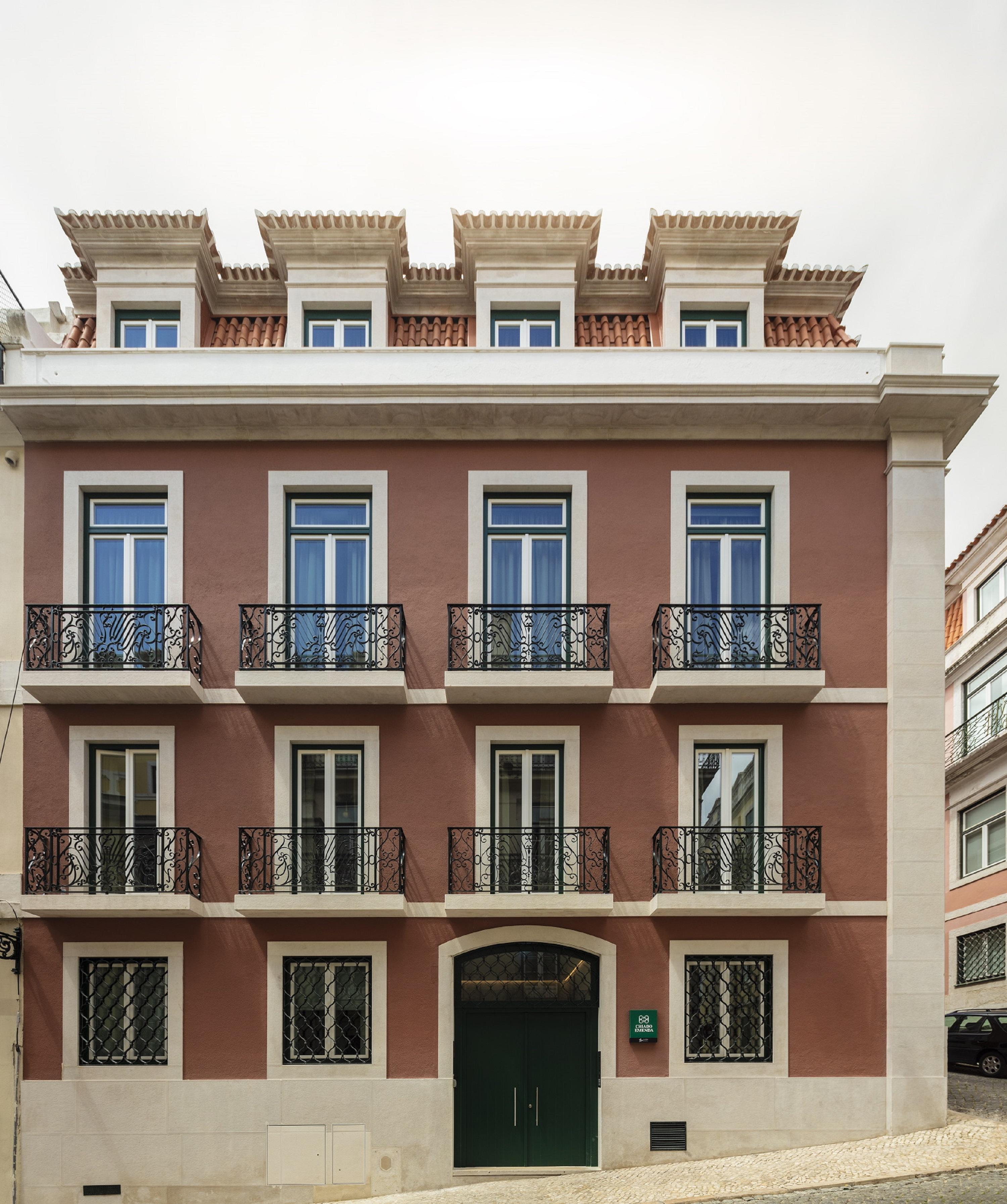 Serviced - Chiado Emenda