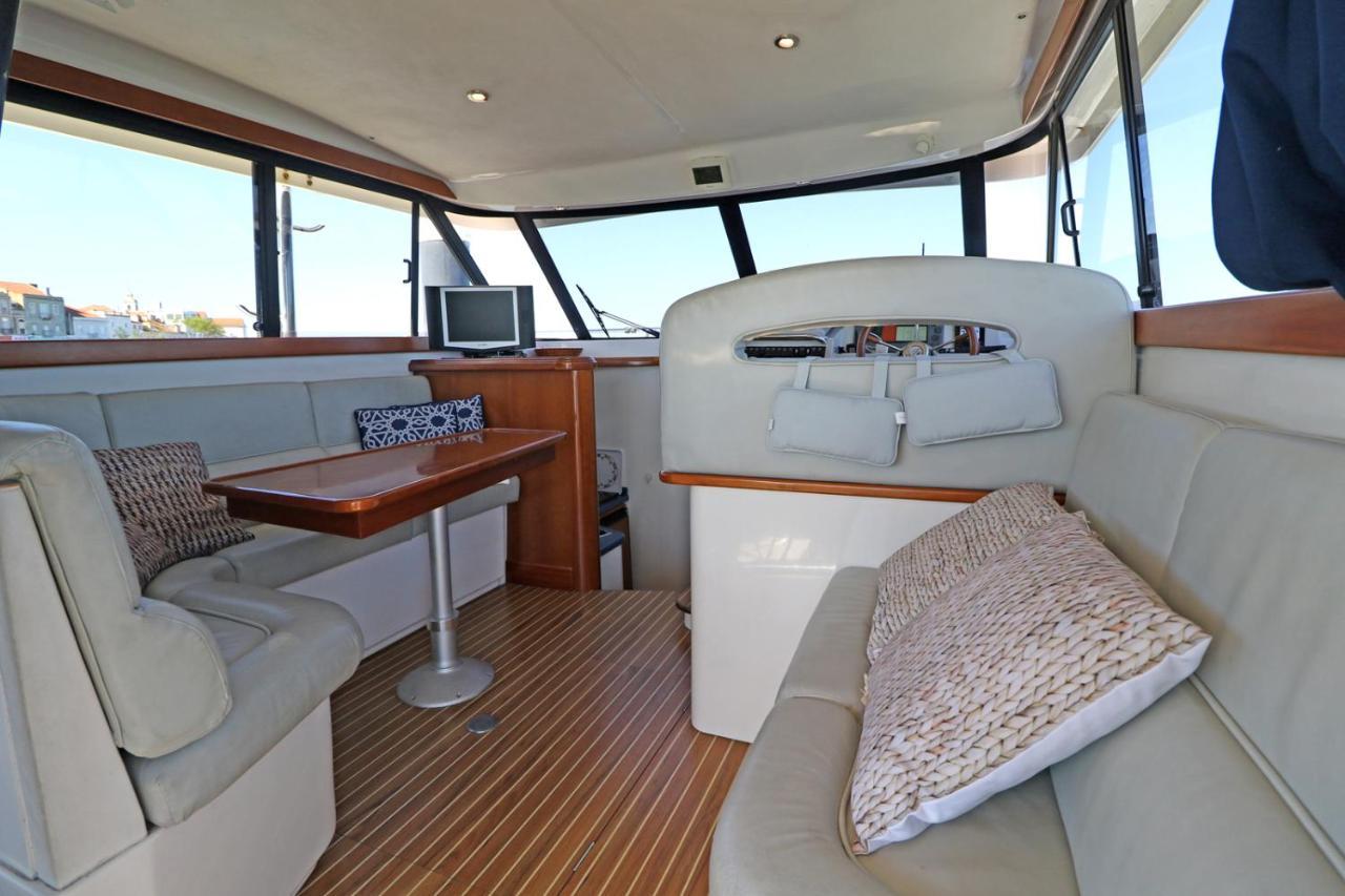Private Yacht, We Our Guests Botel
