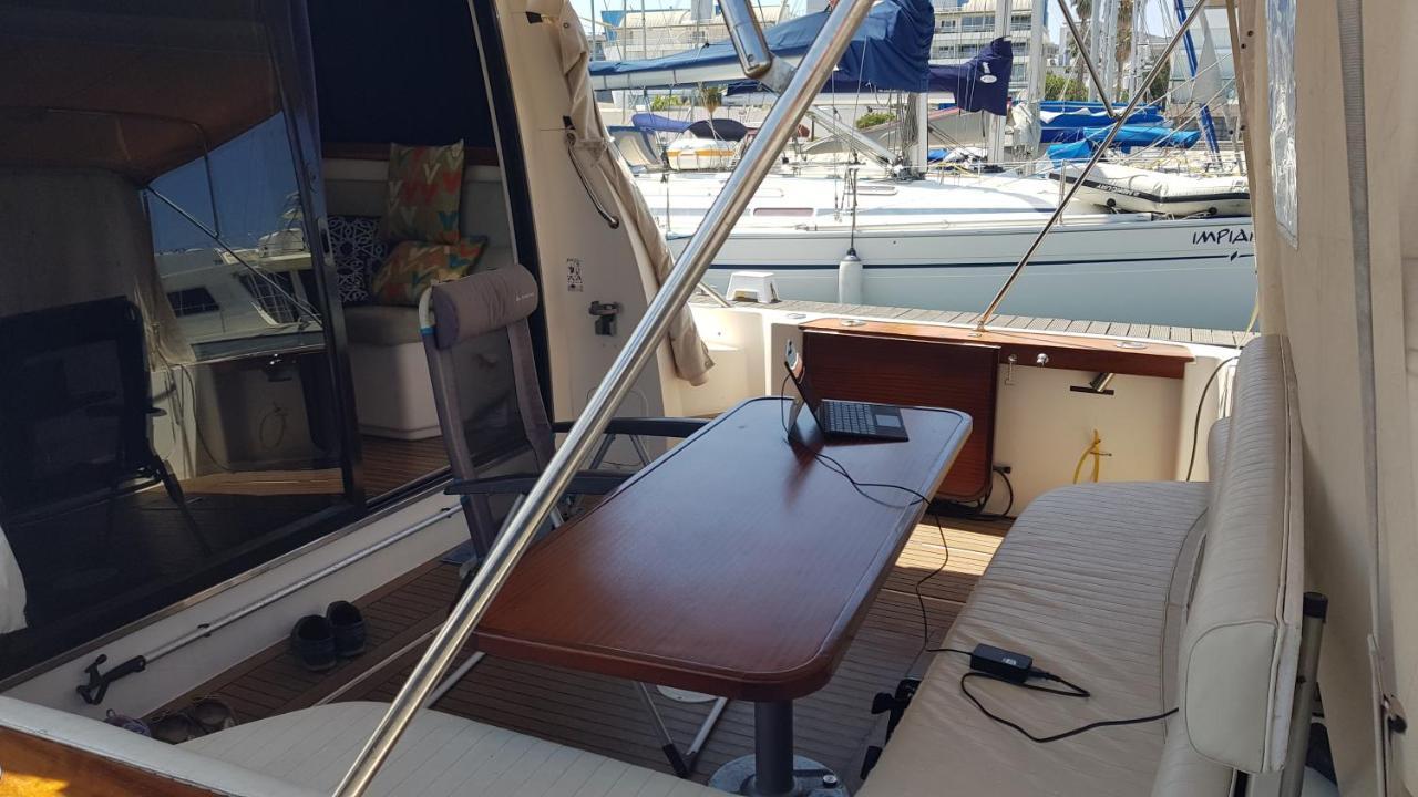 Private Yacht, We Our Guests *