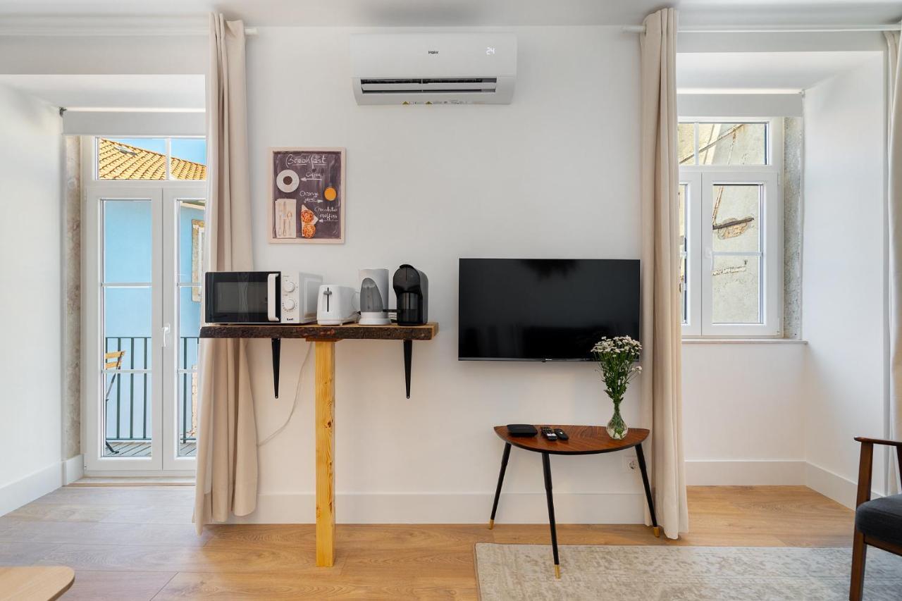 Modern By Soulplaces Apartment