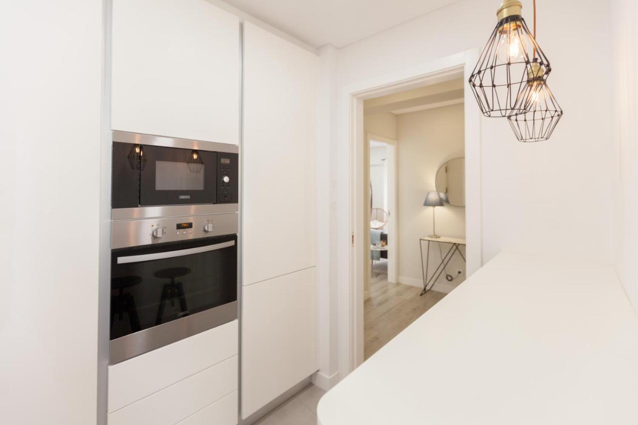 Flh Marques Pombal Flat With Balcony