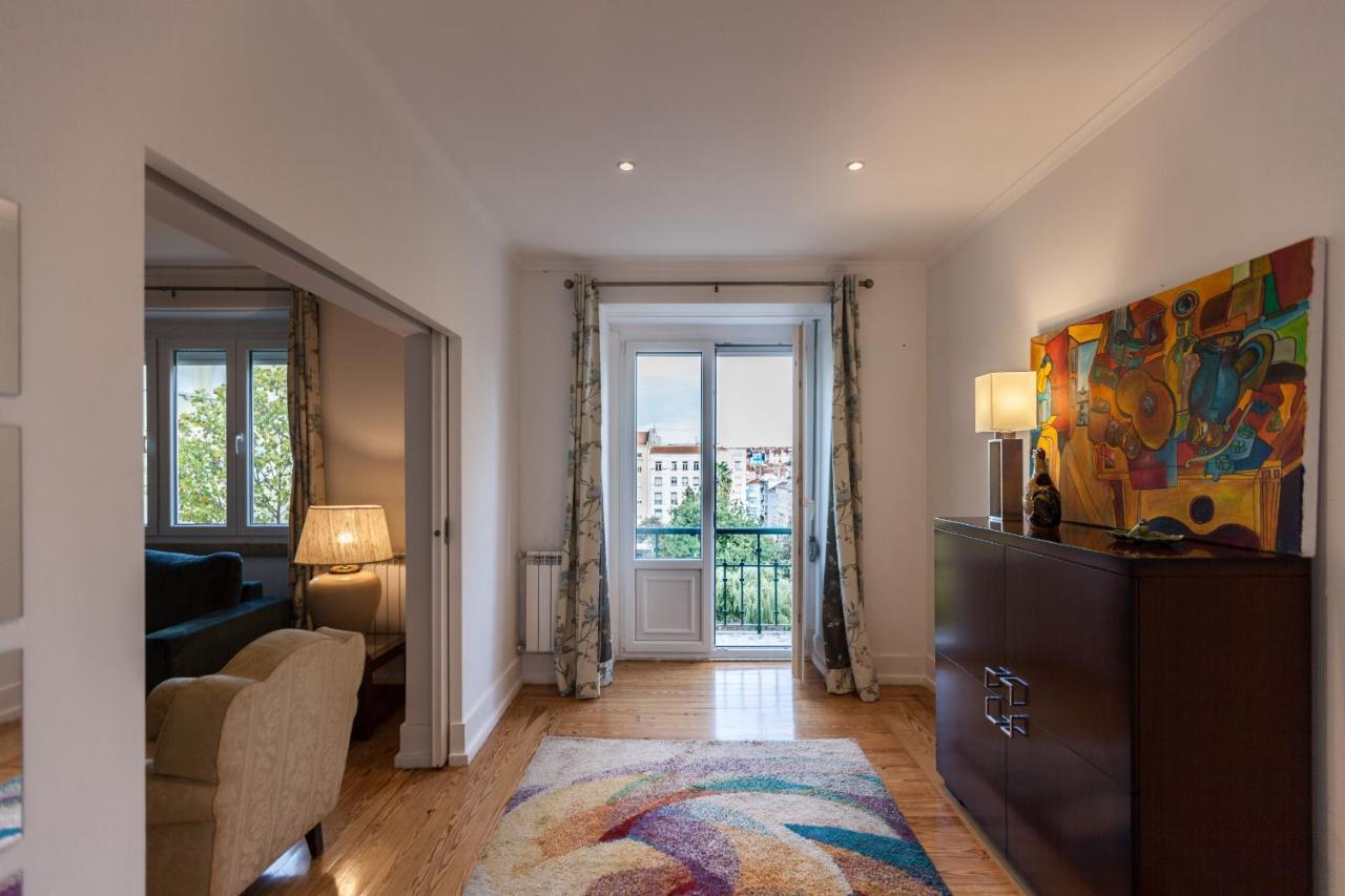 Flh Alameda Modern Art With Parking Apartment Lissabon