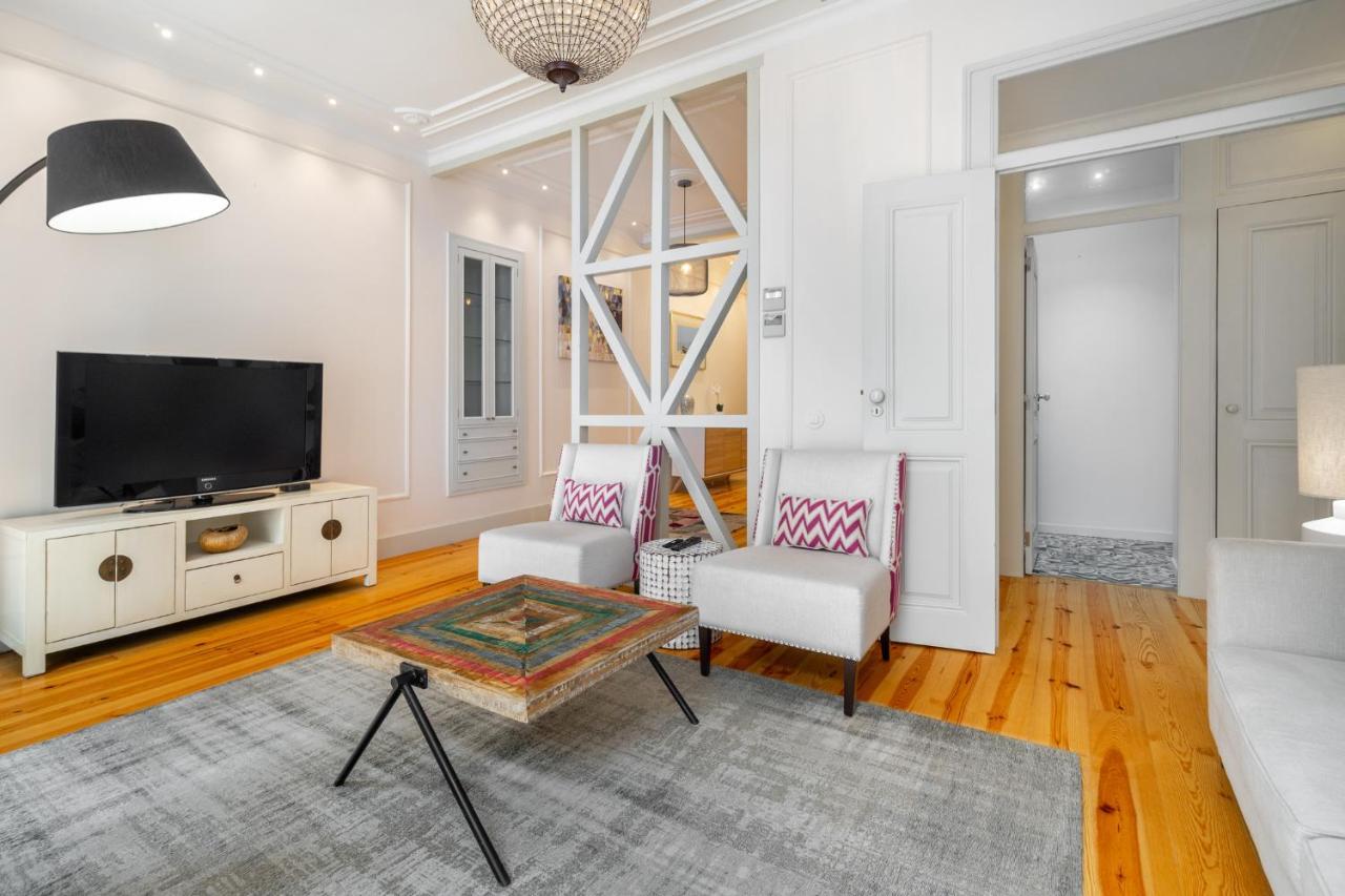 Whome Luxury In Prime Location W/ Ac, Lift & Private Patio Appartement