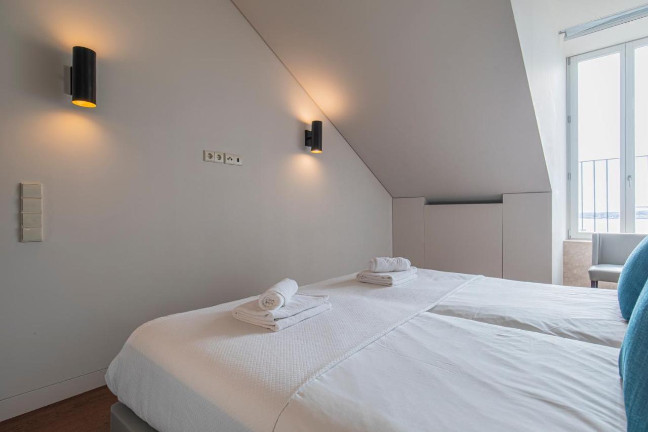 8 Building 403 T2 - River & Garden View Lissabon
