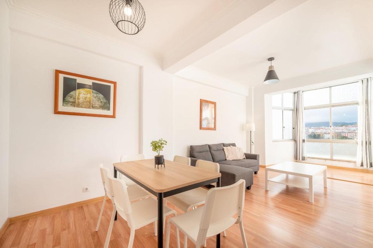Guestready - Bright Flat Near Rio De Mouro Station * Lissabon