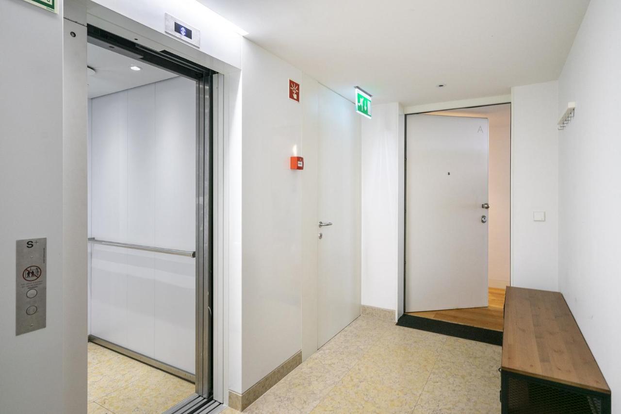 Apartamento Whome View Penthouse Luxurious Living In With Ac & Elevator Lisboa