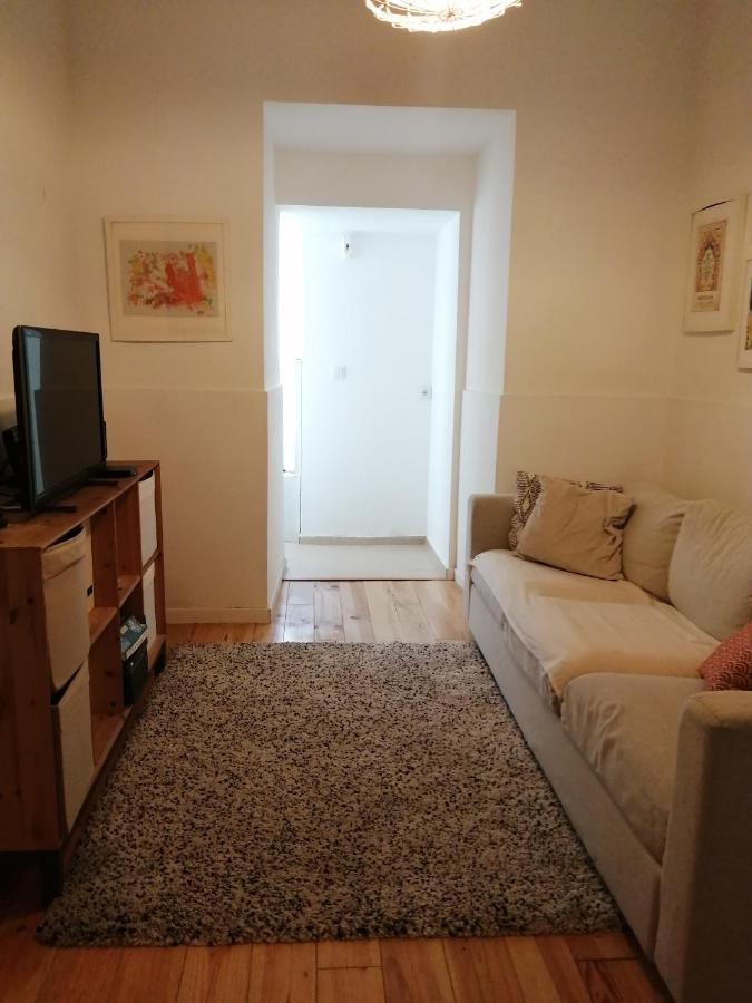 Apartment Encantador Com Patio Lissabon