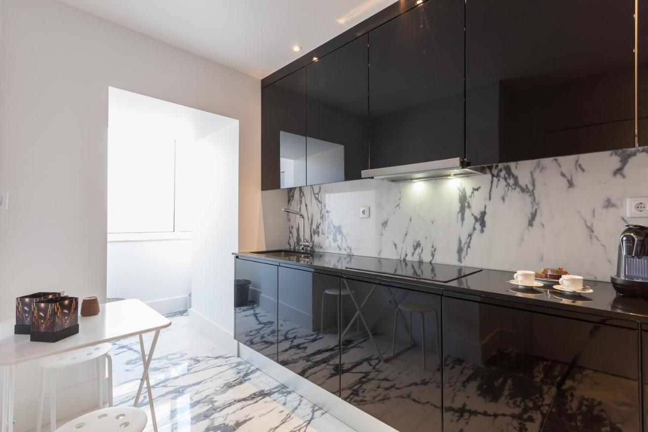 Apartment Santa Justa 24 Downtown Lisbon