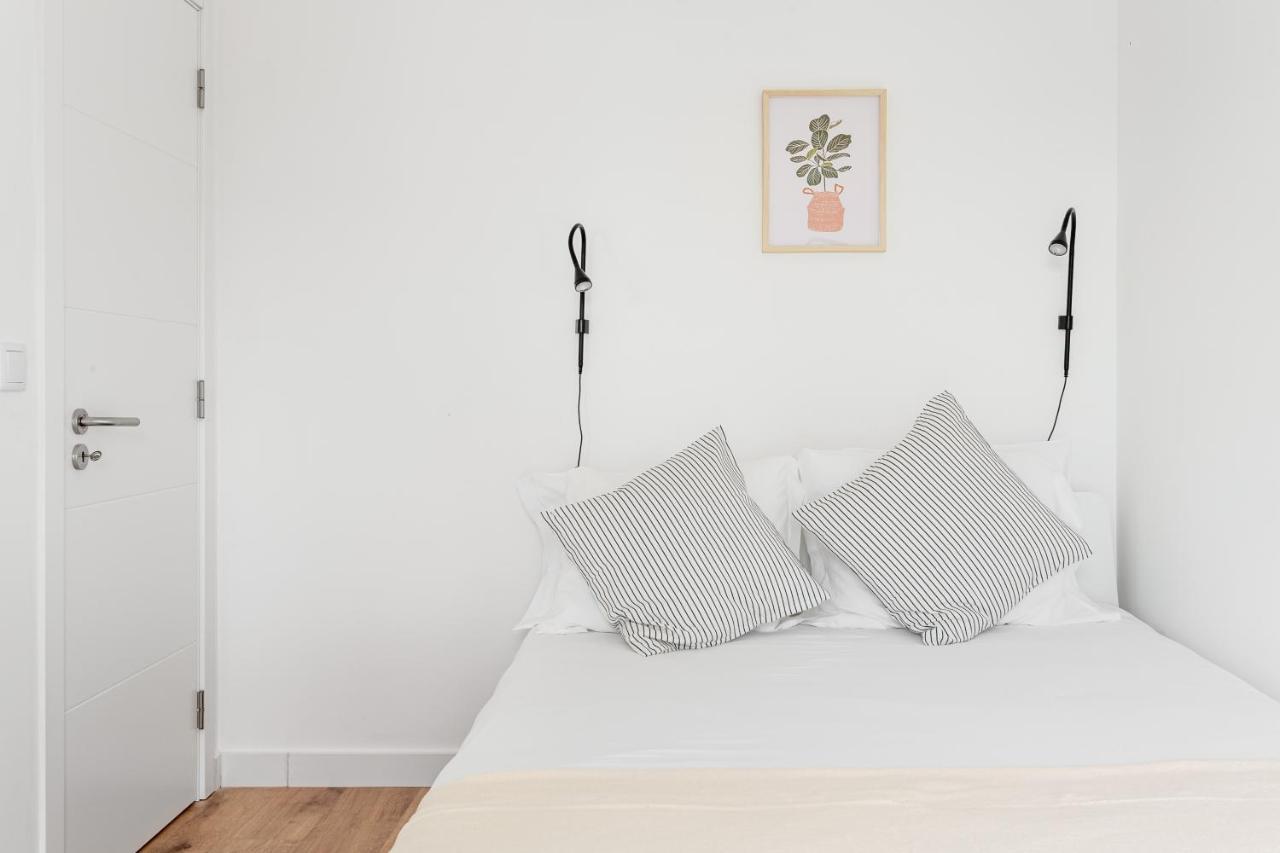 Appartement Altido Sunny Apt With Terrace Near Centre Lissabon