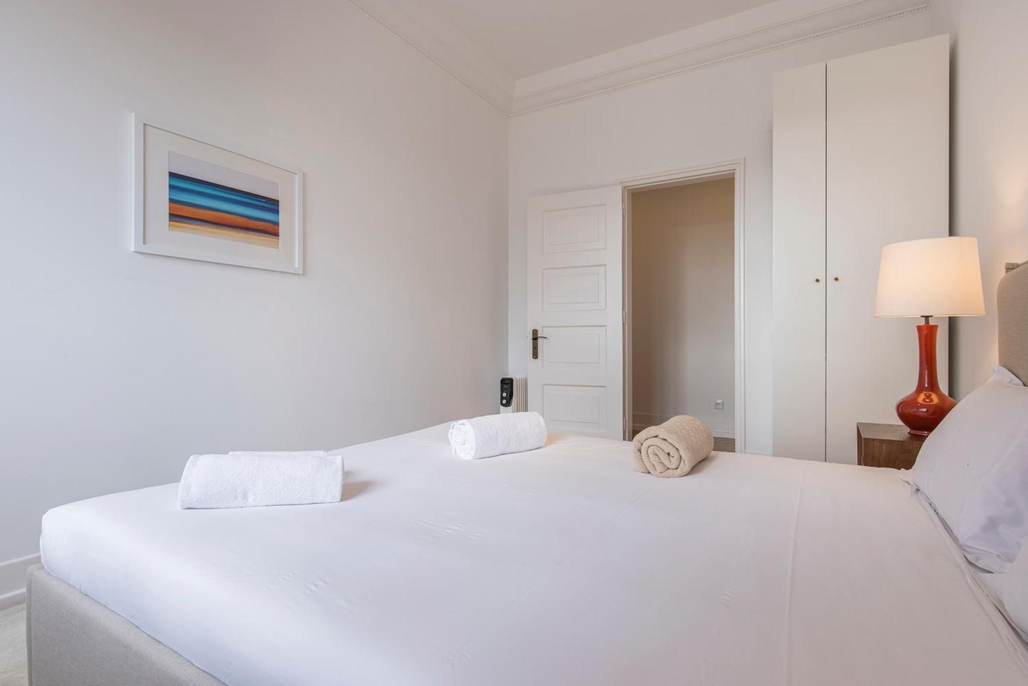 Magnificent 4bdr In By Lovelystay * Lisboa
