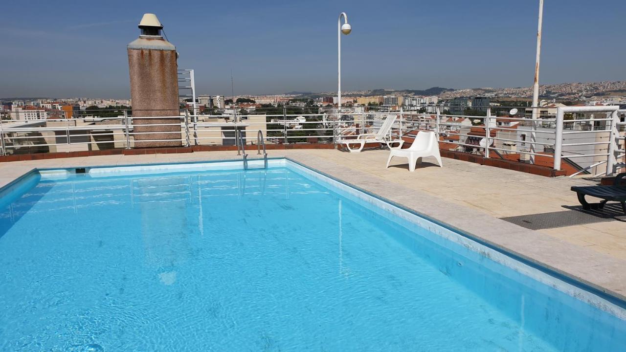 Appartement Pool Metro Garage Lisboa