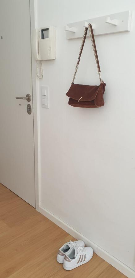 5min Walk From Subway Station & Free Parking * Lissabon