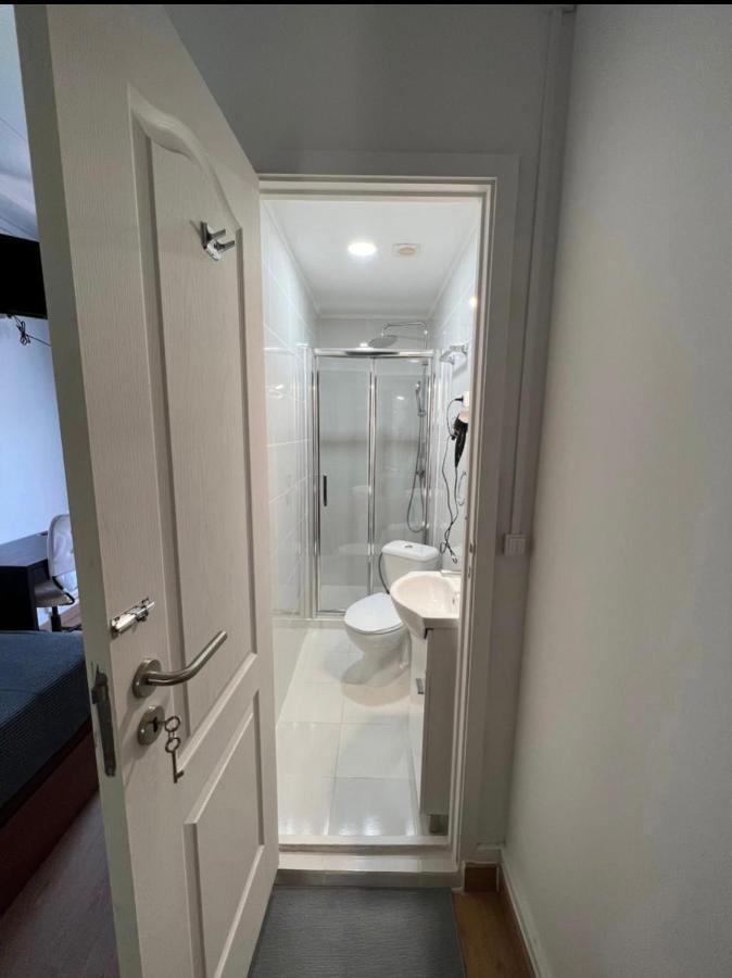 Apartamento Bernardim Ribeiro 3 Andar Couette-café Lisboa