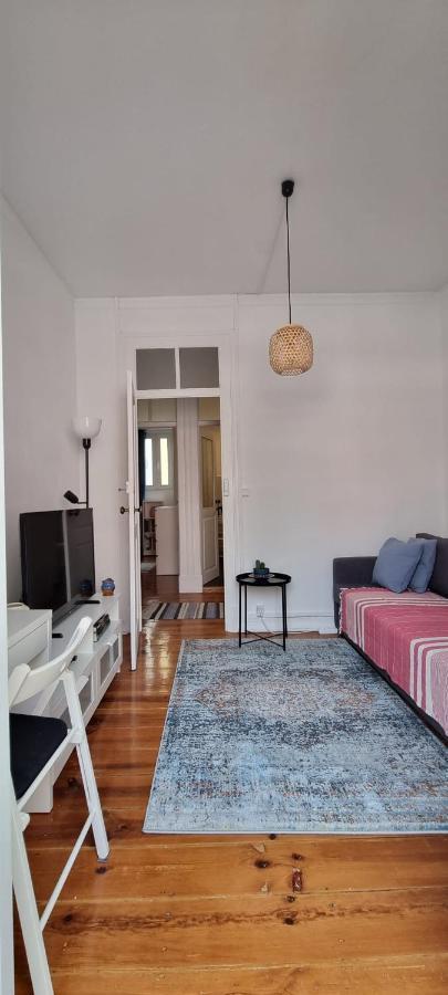 Charming To Rent Apartment Lissabon