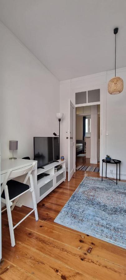 Charming To Rent Apartment Lissabon