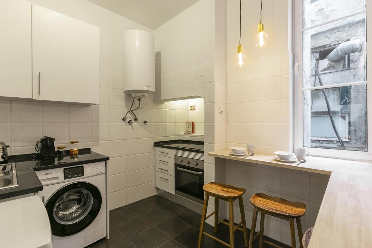 Apartment Downtown Flat With Design And Comfort At Downtown *