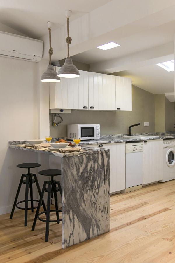 Apartamento The Romantic Nest - The Perfect Getaway At Downtown, 6th-floor No Lift Lisboa