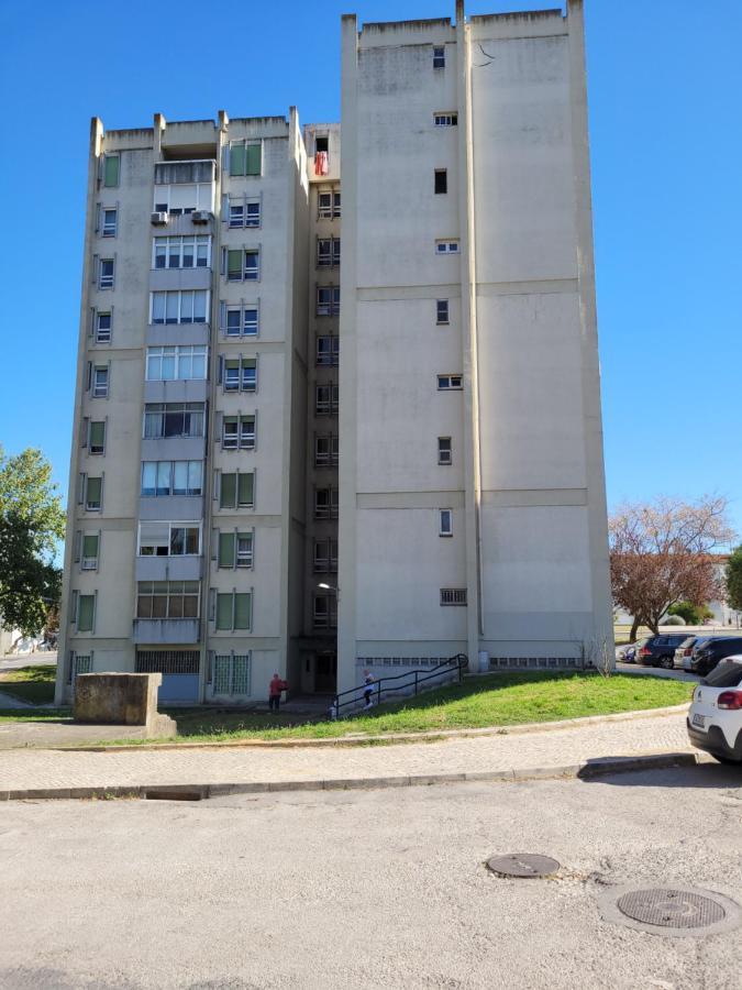 Cozy Near Metro & Airport * Lisbon
