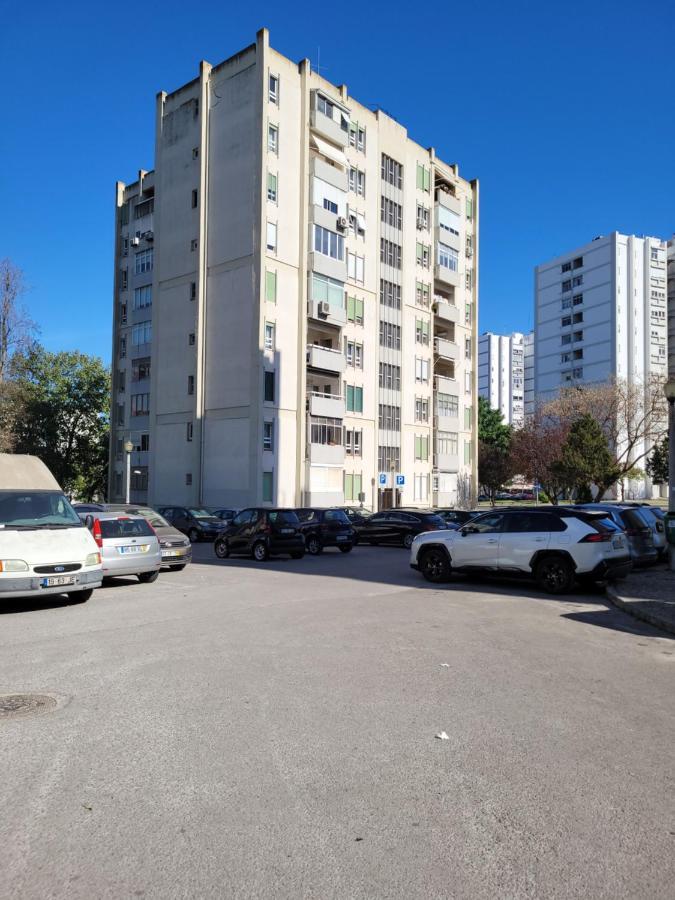 Homestay Cozy Near Metro & Airport