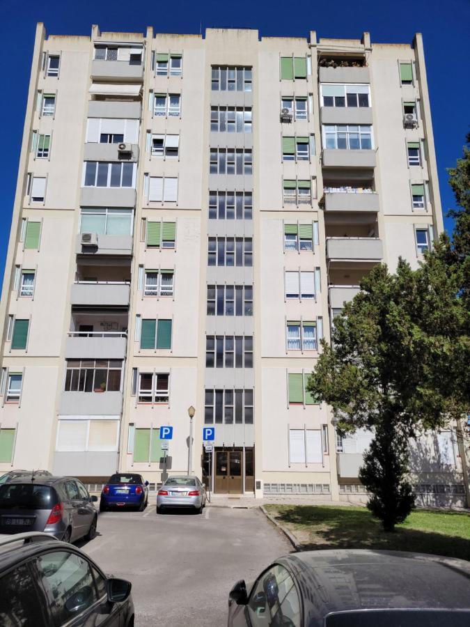 Cozy Near Metro & Airport *