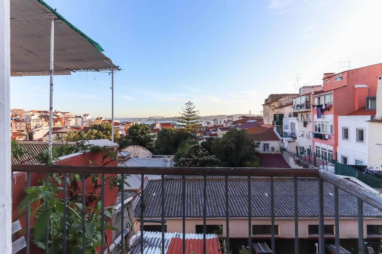 Parlamient River View By Homing Appartement