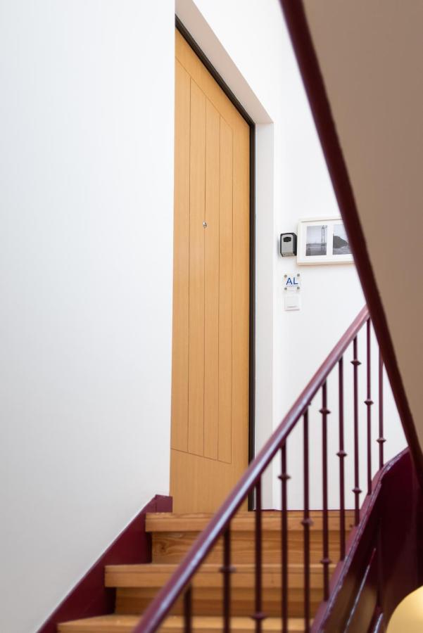 Amaro Ii - Sleek 2 Bedroom In Alcantara Appartement Lisboa