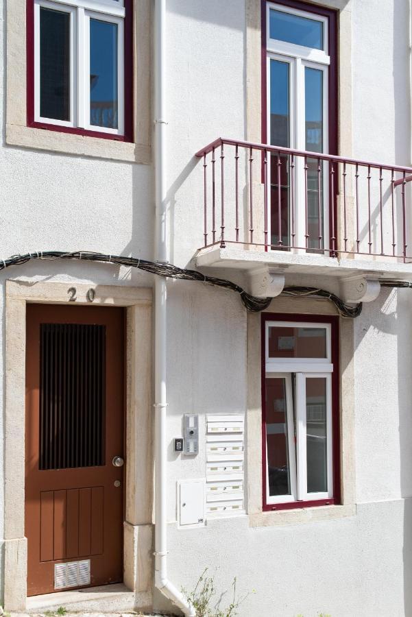 Appartement Amaro Ii - Sleek 2 Bedroom In Alcantara Lisboa