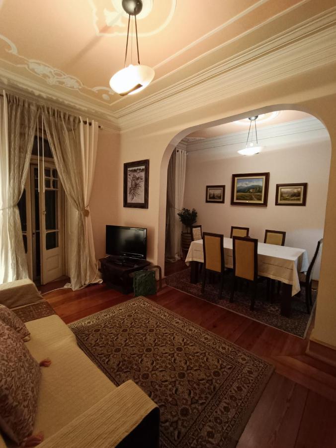 In Centre Of Appartement