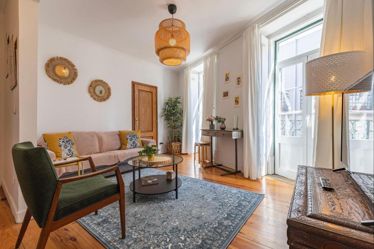 Classy And Charming By Lovelystay Lisboa