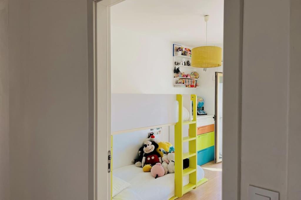 Charm Authentic Family Apartment