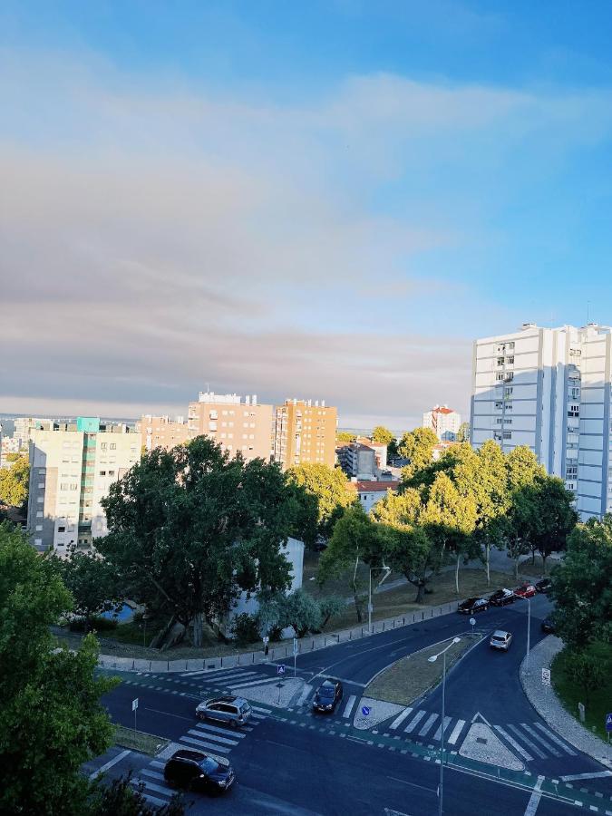 Homestay Cozy Near Metro & Airport