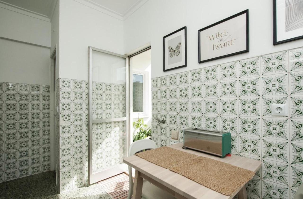 - Cost - Airport - Subway Appartement Lisboa