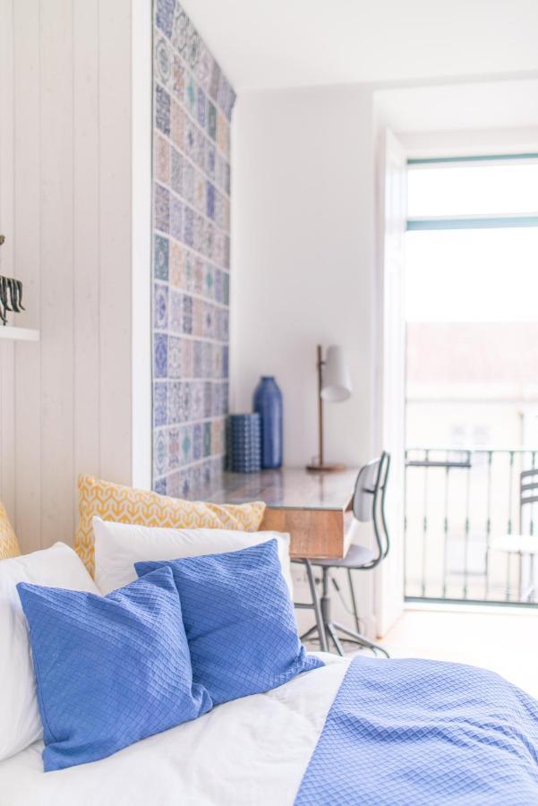 Charming, Sun-drenched In Estrela Appartement *