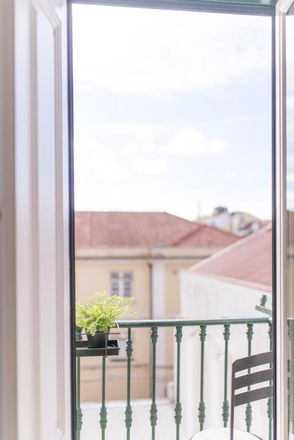 Appartement Charming, Sun-drenched In Estrela