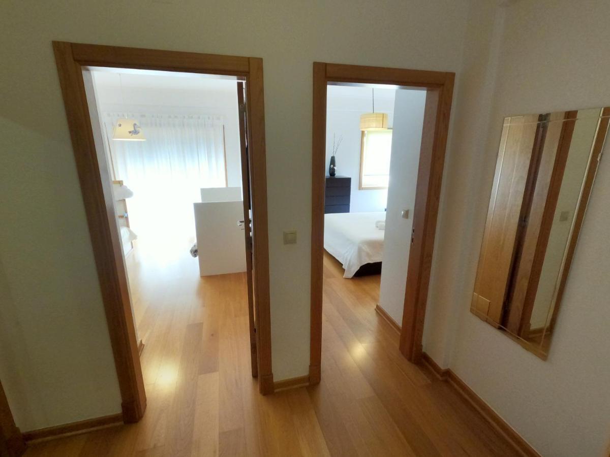 Lisbon, Modern T2 In Parque Nacoes, Appartement