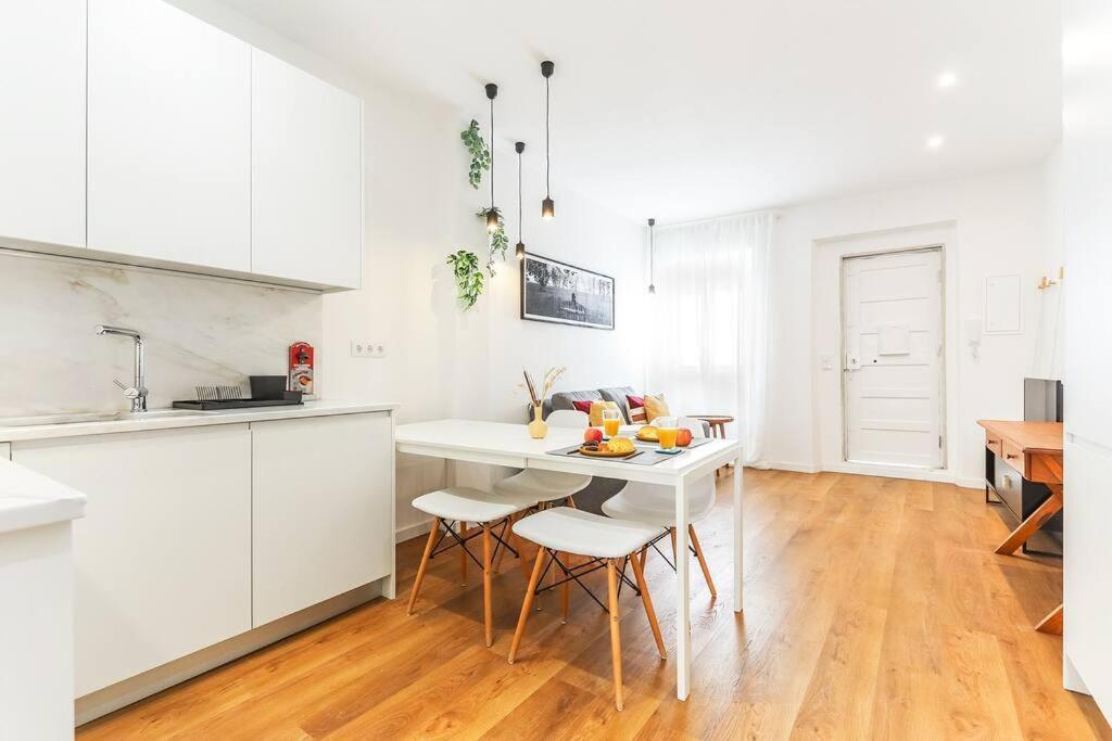 Portucale ! Bright Campo Ourique W/ Terrace Appartement