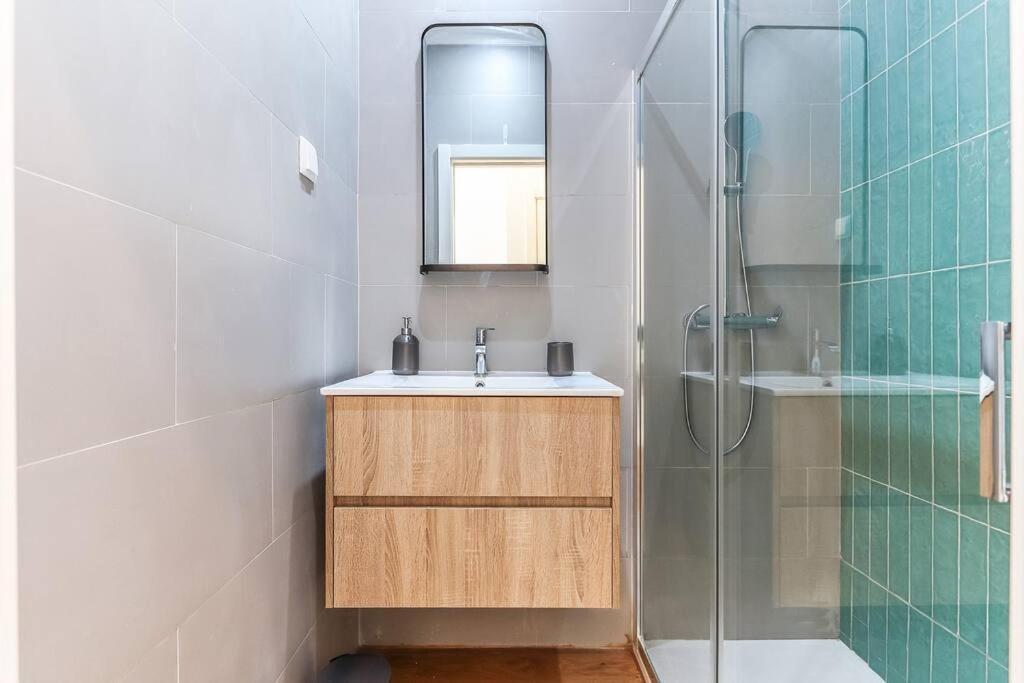 Appartement Portucale ! Bright Campo Ourique W/ Terrace *