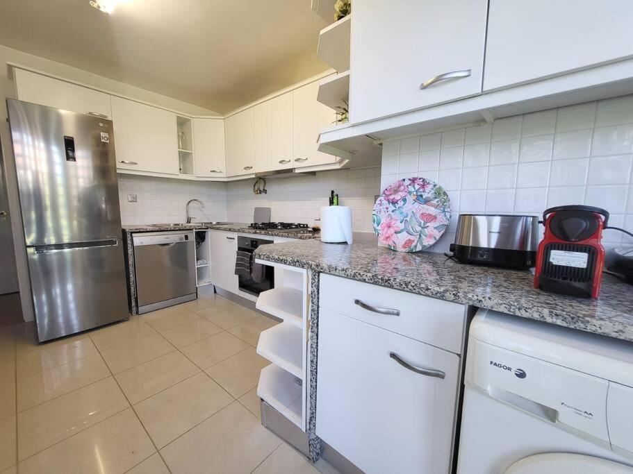 Family-friendly Flat 2br 2ba Metro Telheiras Appartement *