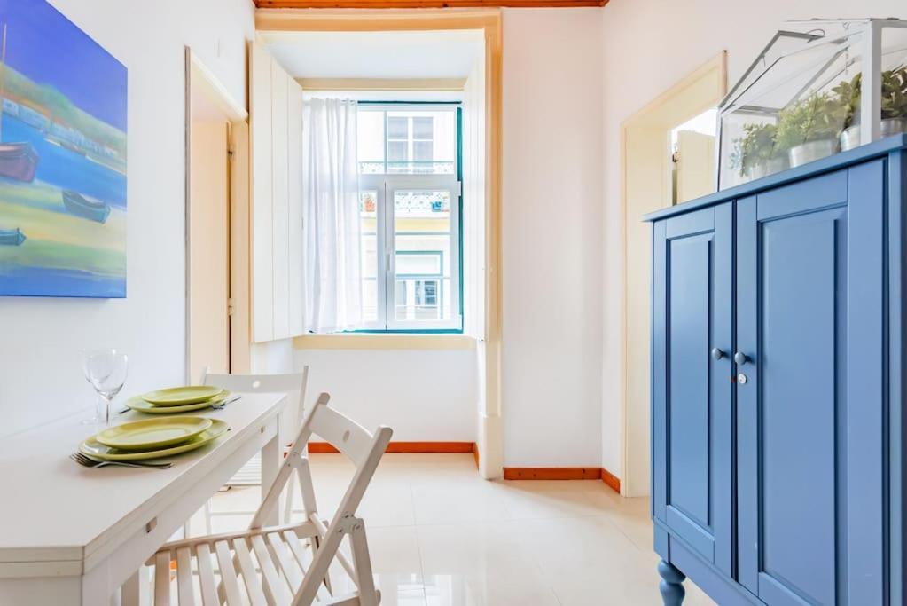 1br @ Downtown Chiado Lissabon