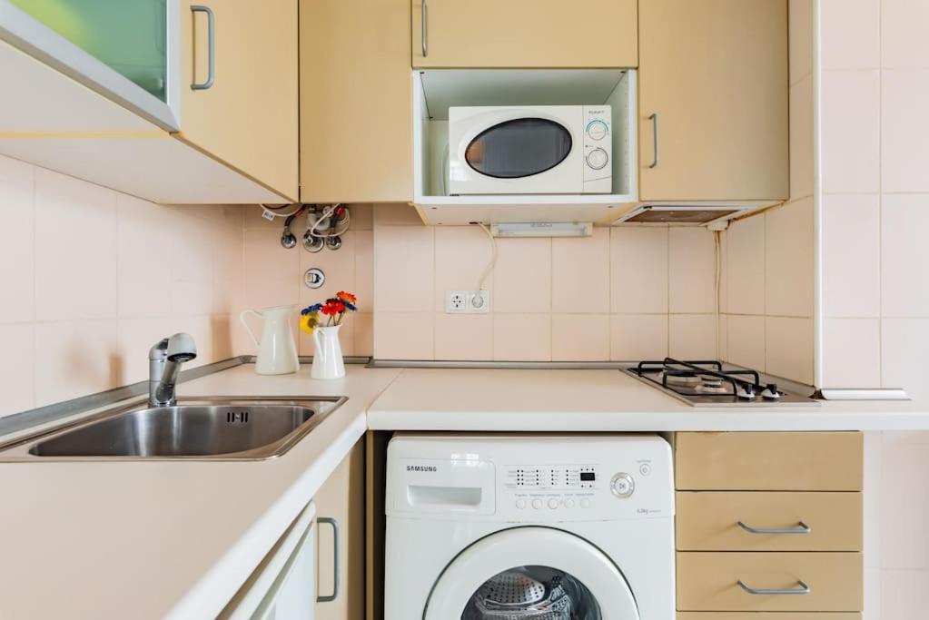 1br @ Downtown Chiado Lissabon