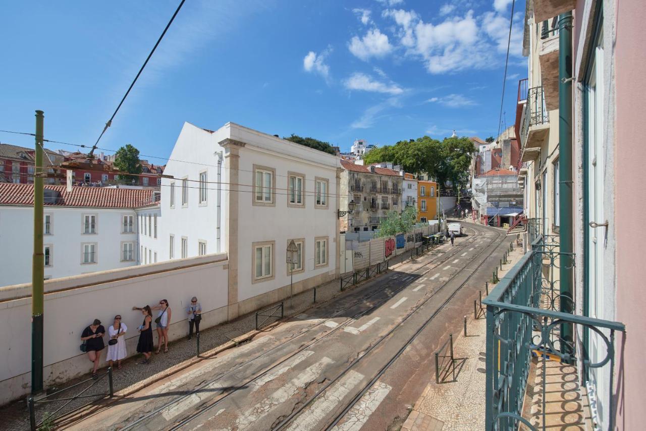 Alfama Village *